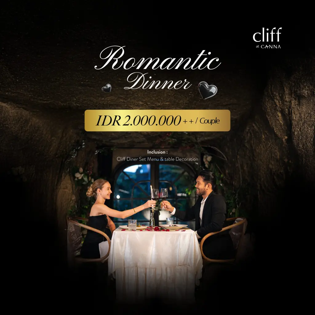 Romantic dinner with ocean view at our luxury restaurant at Canna Bali Beachfront